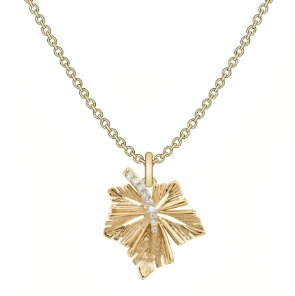 18K Gold Maple Leaf Pendant Jewelry
